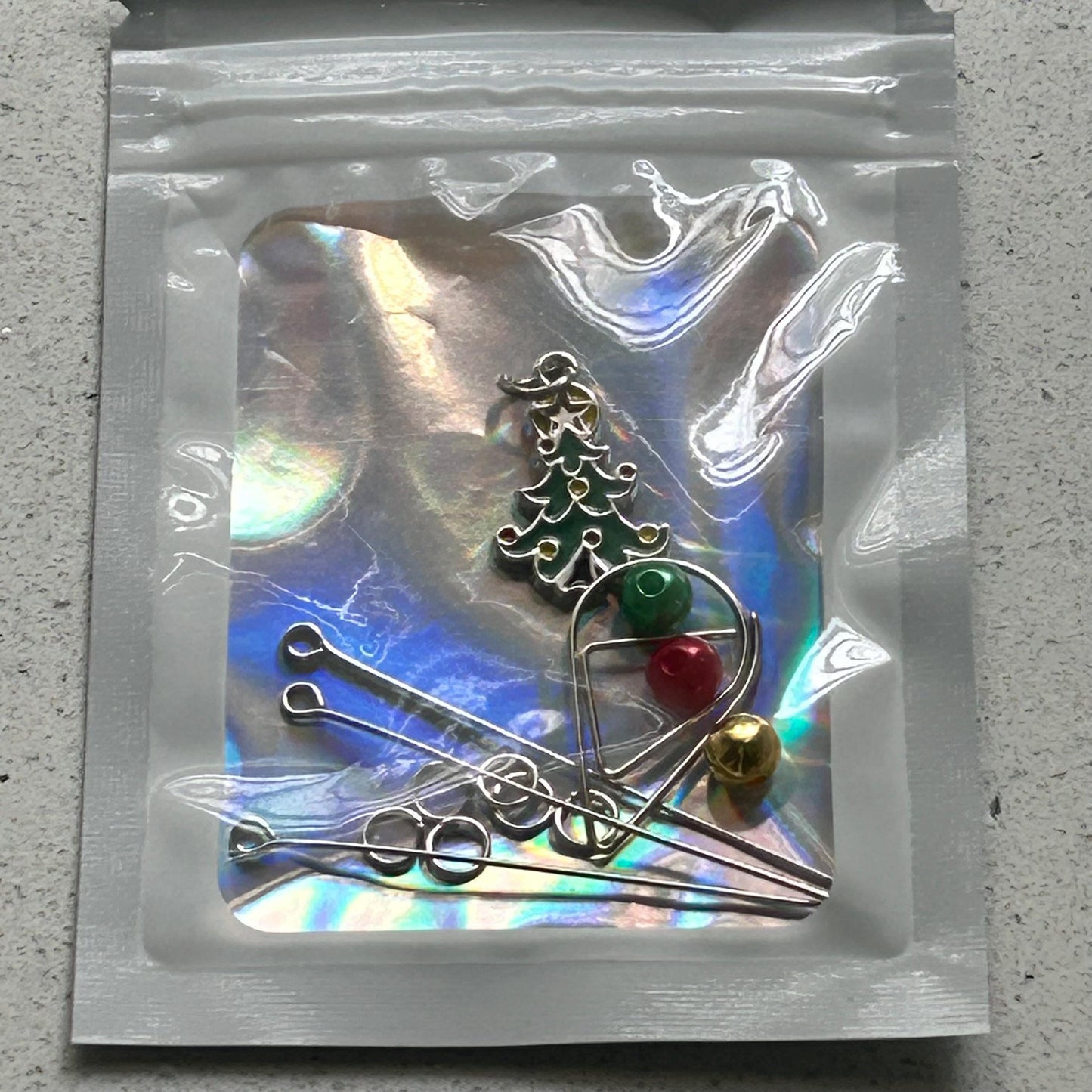 DIY Colored Christmas Tree Charm Kit, Holiday Craft Kit, Festive Ornament, Easy DIY Holiday Project, Handmade Christmas Pendant, Gift Idea