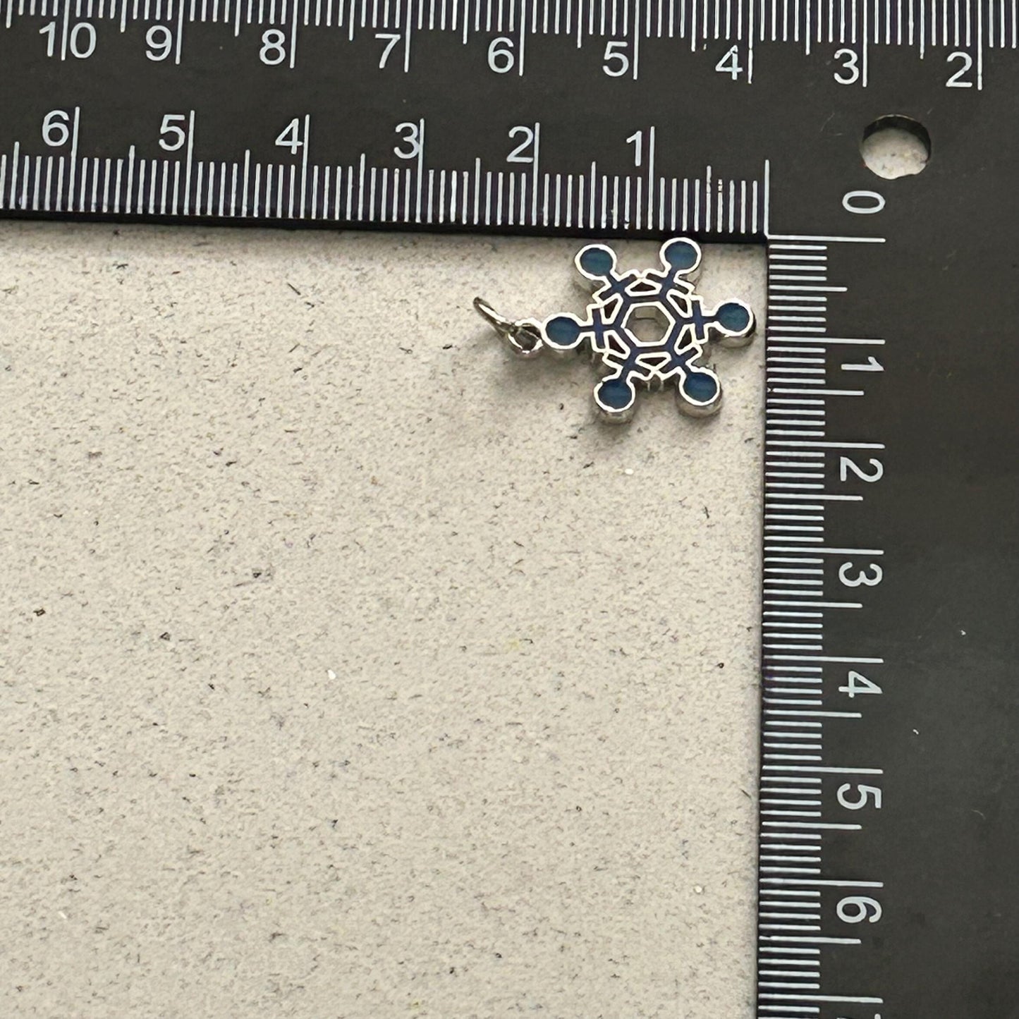 DIY Blue & Black Snowflake Charm Kit – Winter Planner Charms, Journal Decorations, Craft Supplies for Holiday, Customizable Snowflake Charms