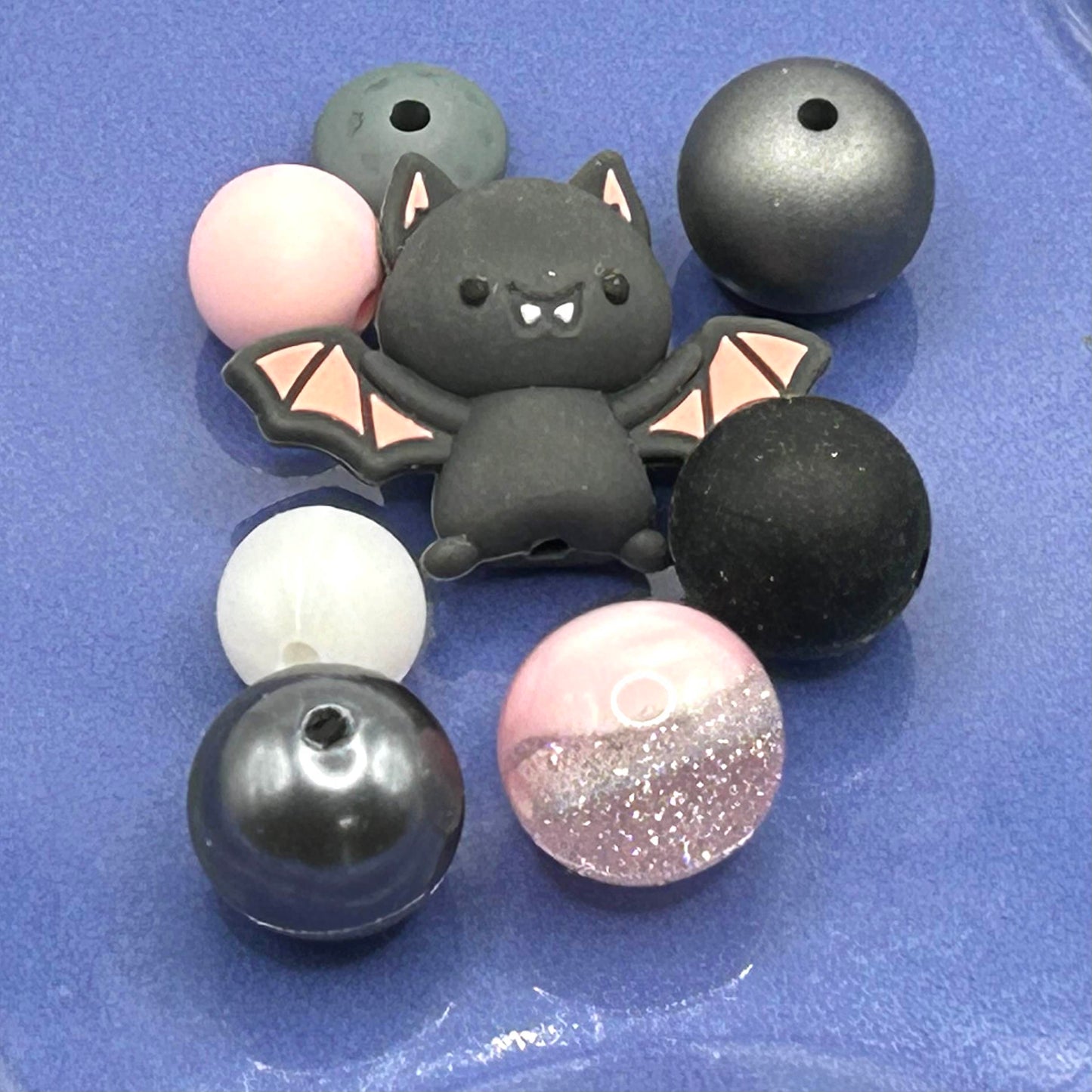 DIY 3D spooky sweet bat keychain kit