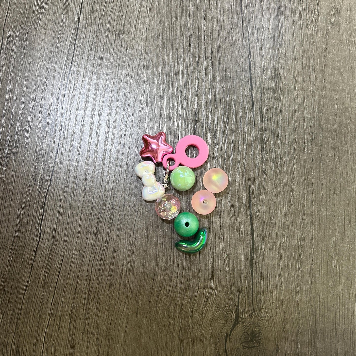 DIY flower power style Kit Silicone straw adapter acrylic flower bead, bow charm for beaded cup decorations