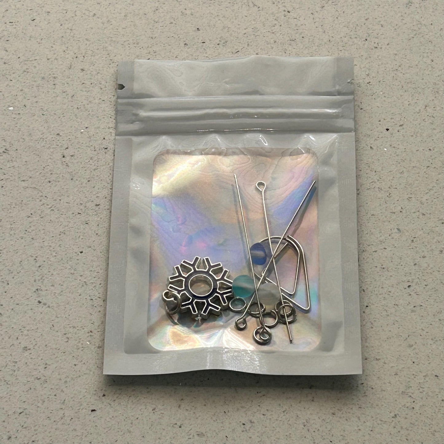 DIY Indigo Snowflake Charm Kit – Winter Planner Charms, Journal Decorations, Craft Supplies for Holiday, Customizable Snowflake Charms