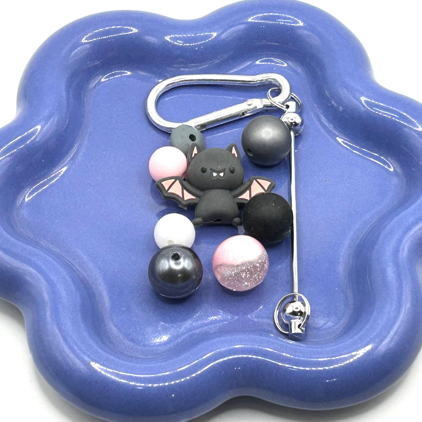 DIY 3D spooky sweet bat keychain kit