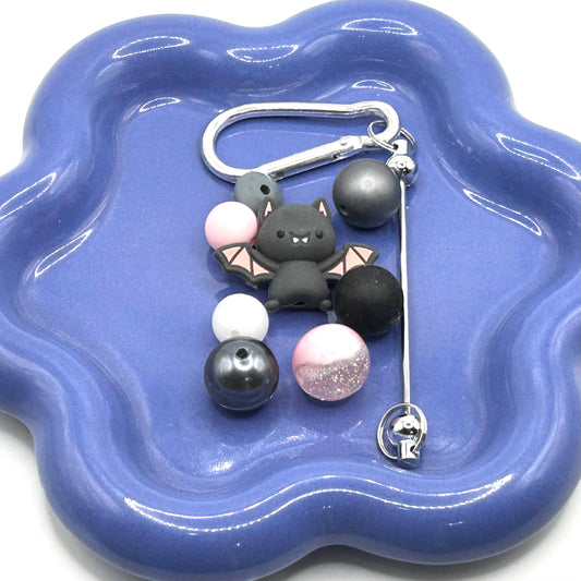 DIY 3D spooky sweet bat keychain kit
