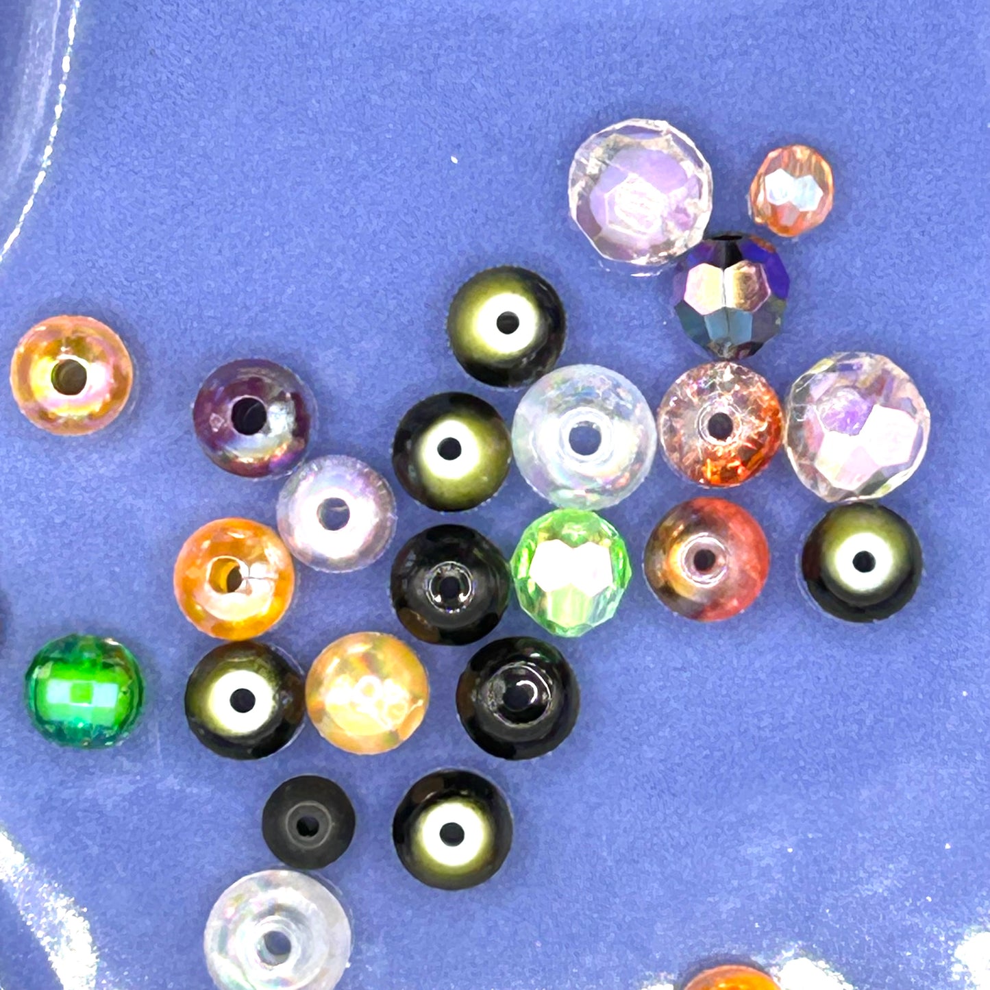 Spooktacular bead mix – for Halloween creations