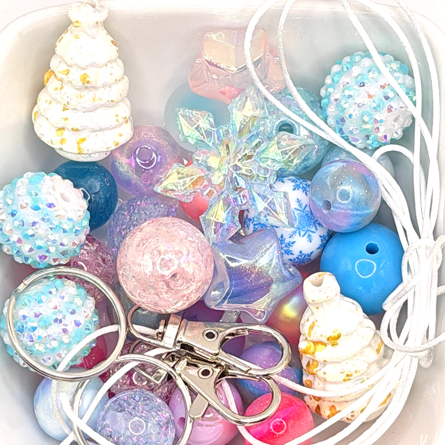 DIY Keychain Winter land Snow Kit (2 keychains worth per bundle)