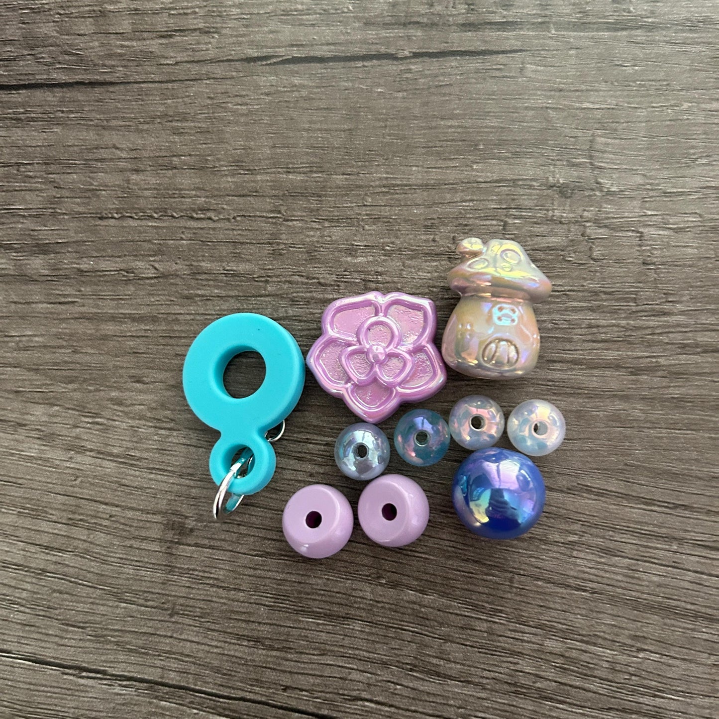 DIY mushroom and flower acrylic beads Silicone straw adapter for beaded cup decorations